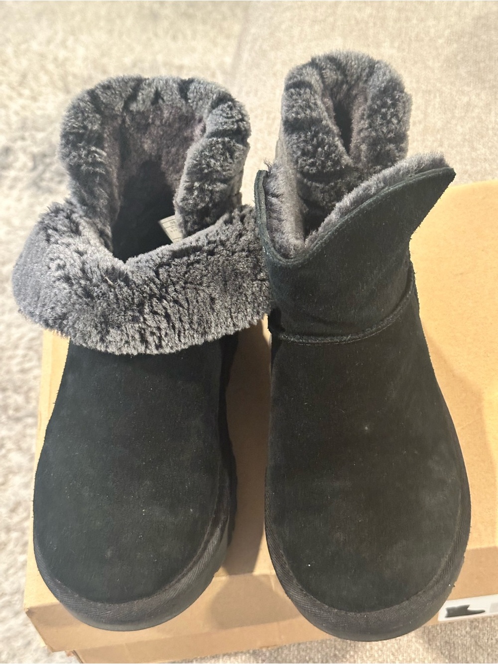 UGG Women's Black Suede-Look Faux Fur Lined Slip-On Slippers